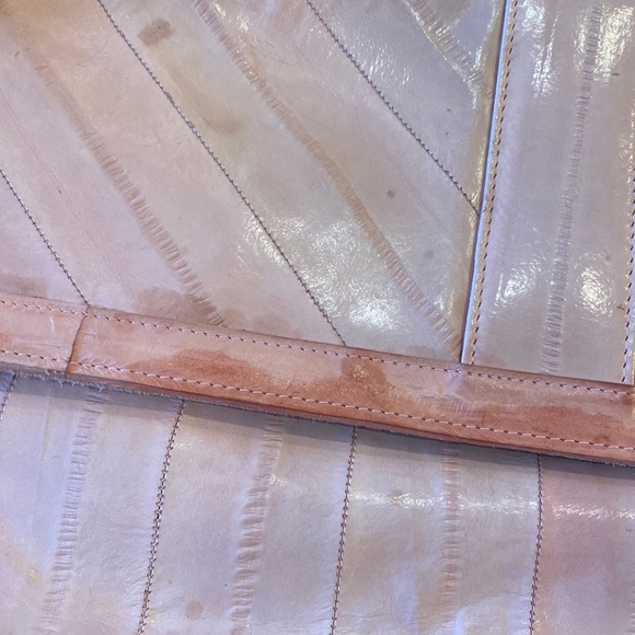 Vintage Pink Eel Skin Leather Purse - Picture 6 of 9